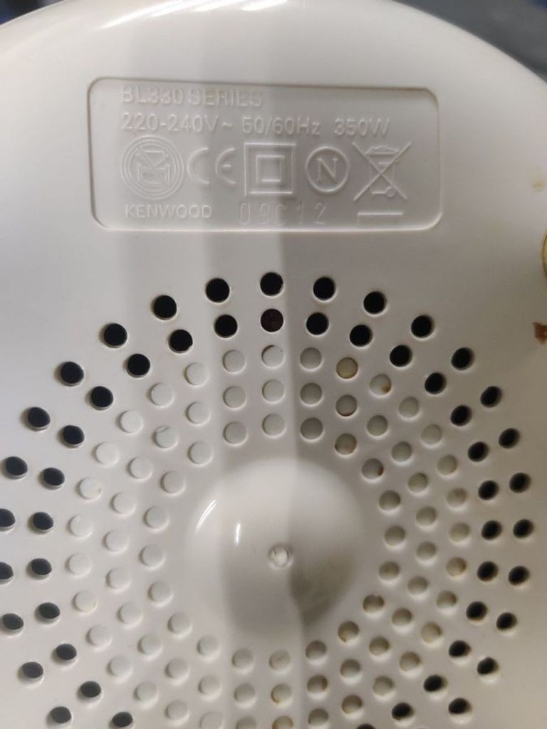 Купити Kenwood BL330 Б/У