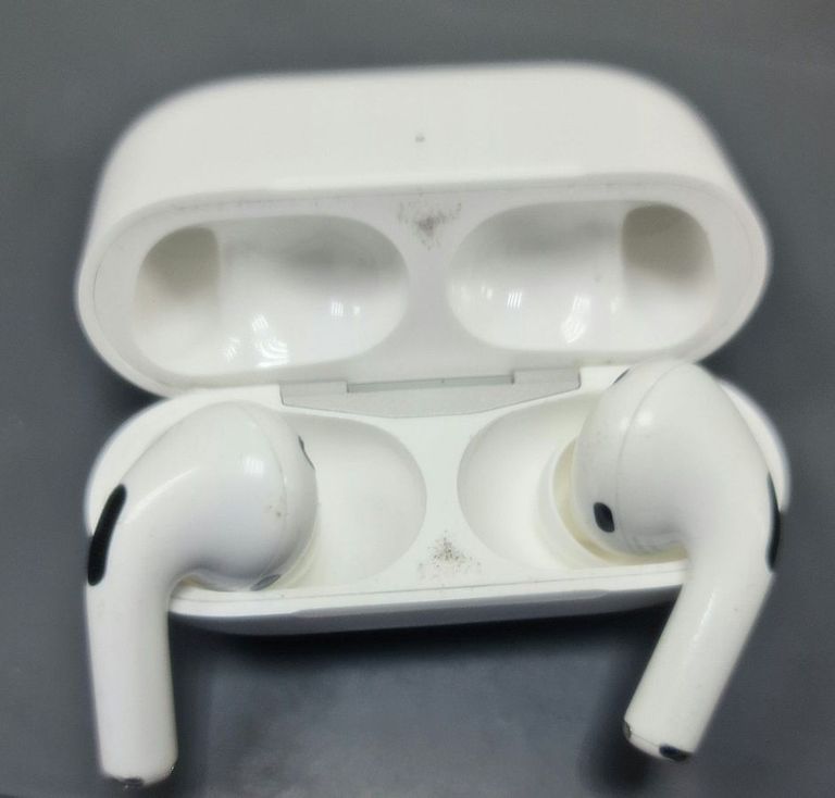 Дешево Apple AirPods Pro (MWP22) з ломбарду