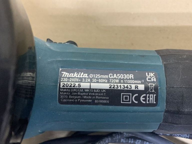 Дешево Makita GA5030R з ломбарду