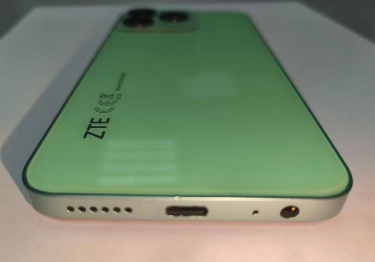 Zte Blade V50 Design 8/128GB Black Код:01-200903215. Зображення 5