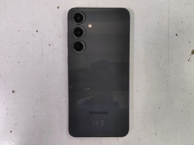 Оголошення Samsung galaxy s24 fe 8/128gb Б/У