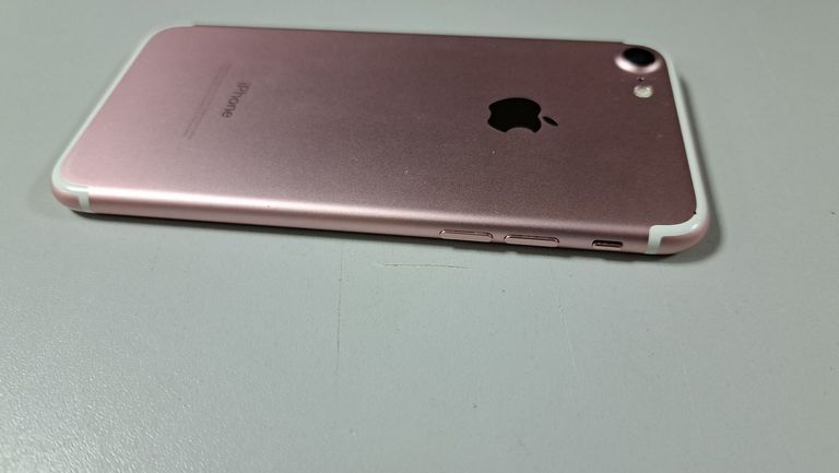 Apple iphone 7 32gb Код:01-200922828. Зображення 6