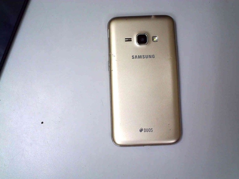 Дешиво Samsung galaxy j1 j120h с ломбарда
