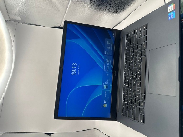 Дешево Xiaomi 15/core i7-11390h ddr4/8gb ddr4/ssd 512 gb/*інтегрована з ломбарду