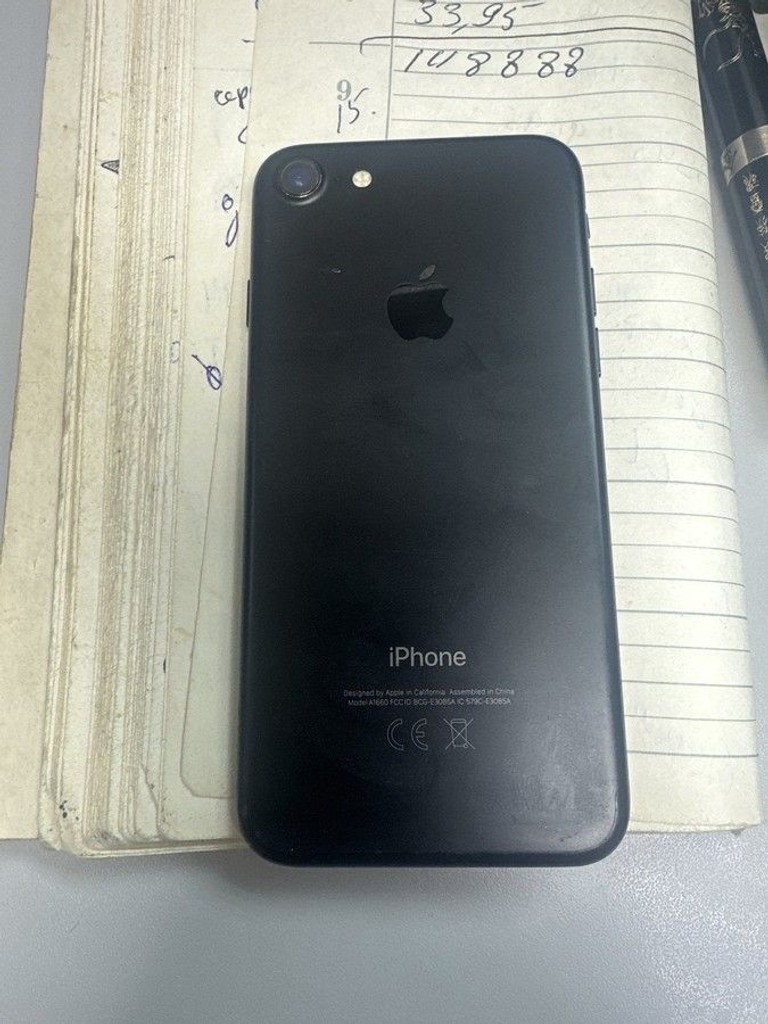 Дешево Apple iphone 7 32gb з ломбарду