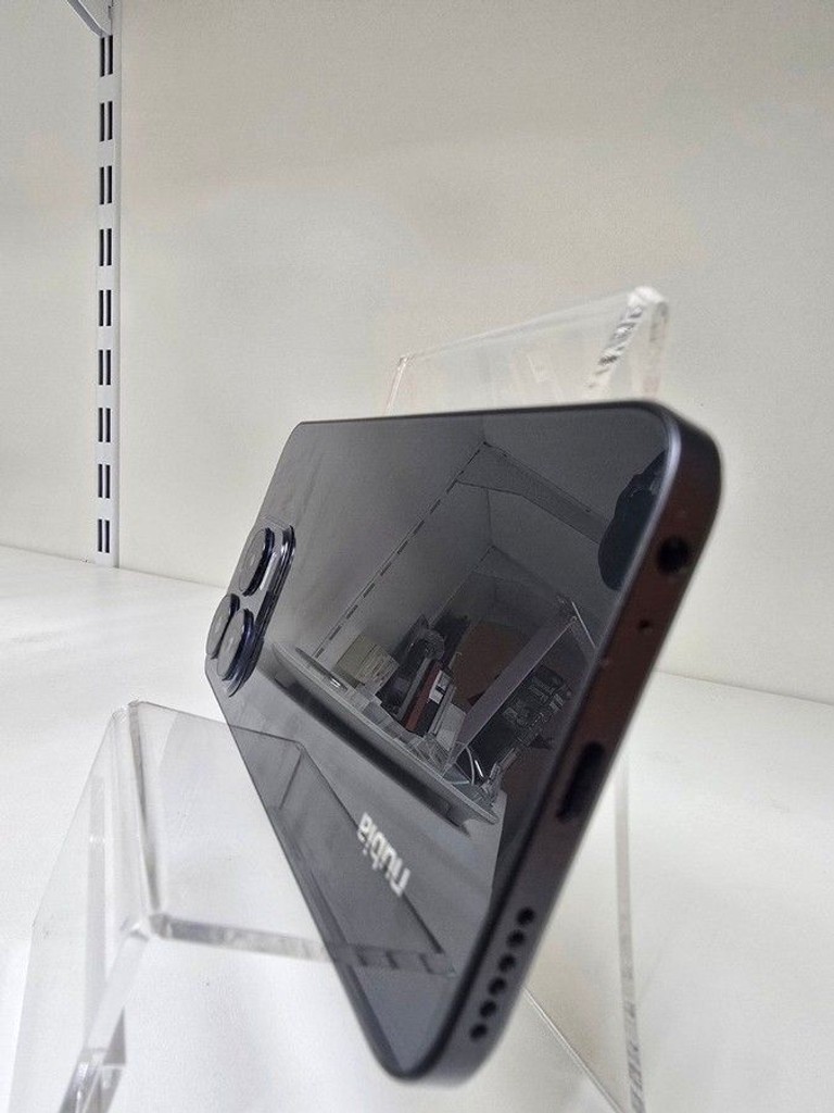Zte Nubia V70 Design 8/256GB Gray Код:01-200945412. Зображення 8