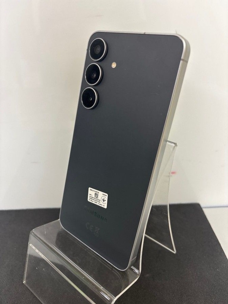 Оголошення Samsung galaxy s25 fe 8/256gb Б/У