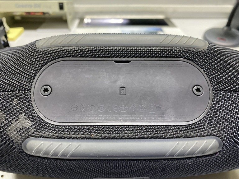 Купити Jbl xtreme 4 Б/У