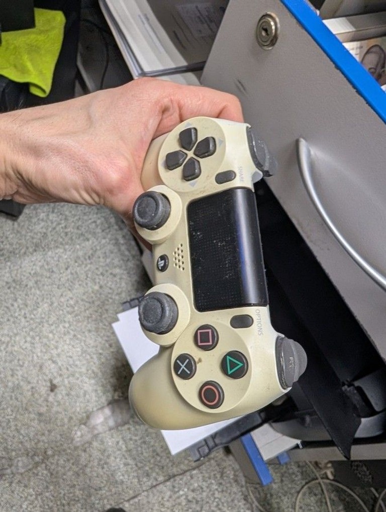 Дешиво Sony playstation 4 500gb с ломбарда