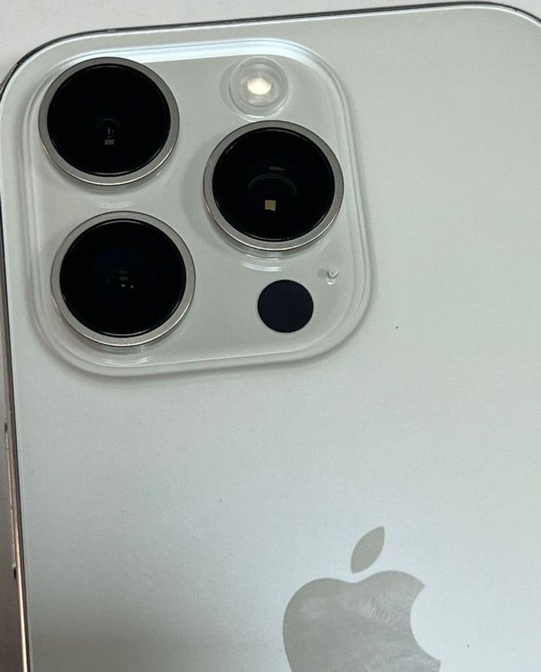 Apple iphone 16 pro 256gb Код:01-200895824. Изображение 8