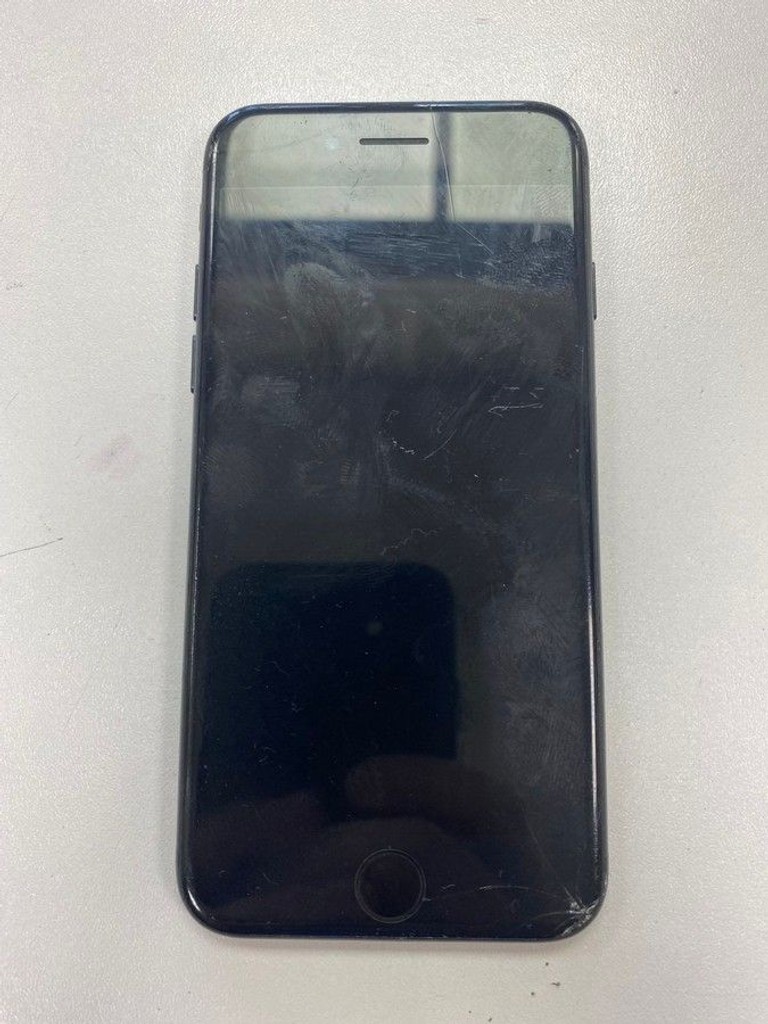 Купити Apple iphone 7 32gb Б/У