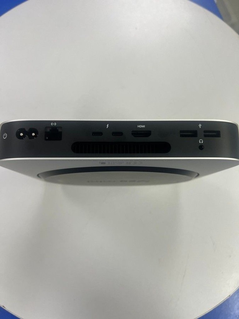Дешево Apple mac mini a2686 mmfj3 m2/8core/ram8gb/ssd256gb з ломбарду