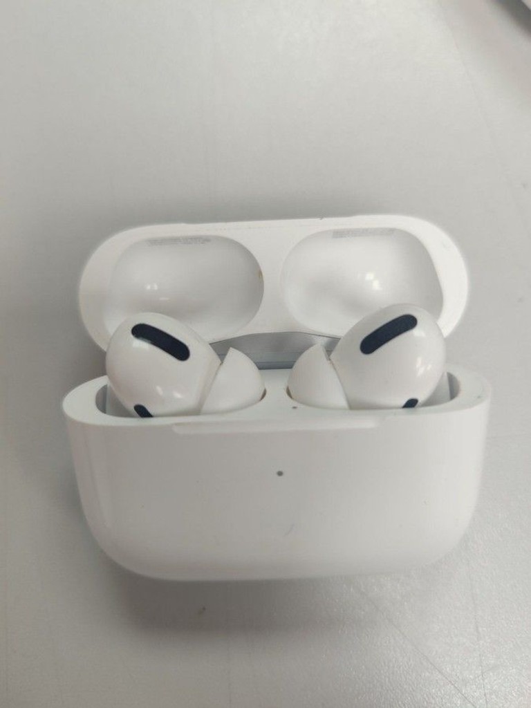 Дешево AirPods Pro 3 з ломбарду