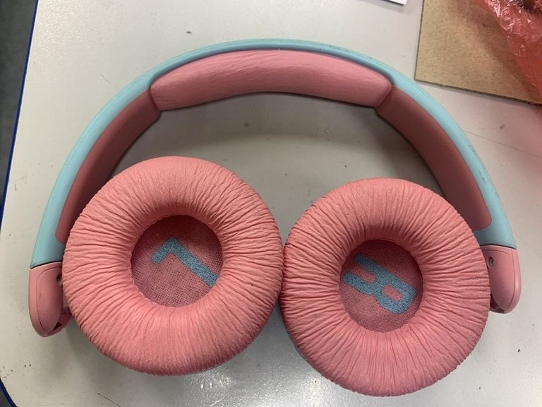 Оголошення Jbl jr310bt Б/У