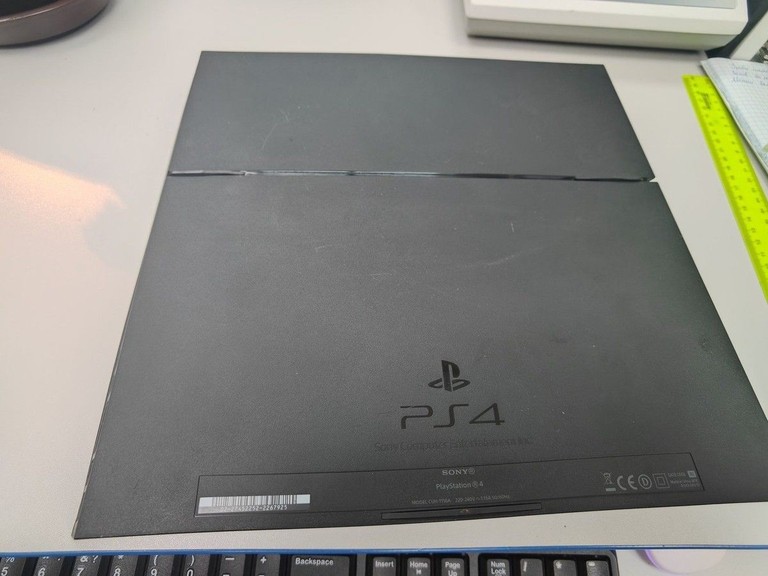 Купити Sony playstation 4 500gb Б/У