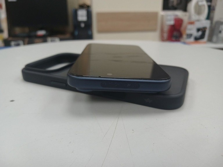 Apple iPhone 17 Pro Max 512GB Dual SIM Deep Blue (MG084) Код:01-201003819. Зображення 5