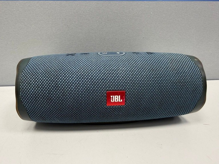 Купить Jbl charge 4 Б/У