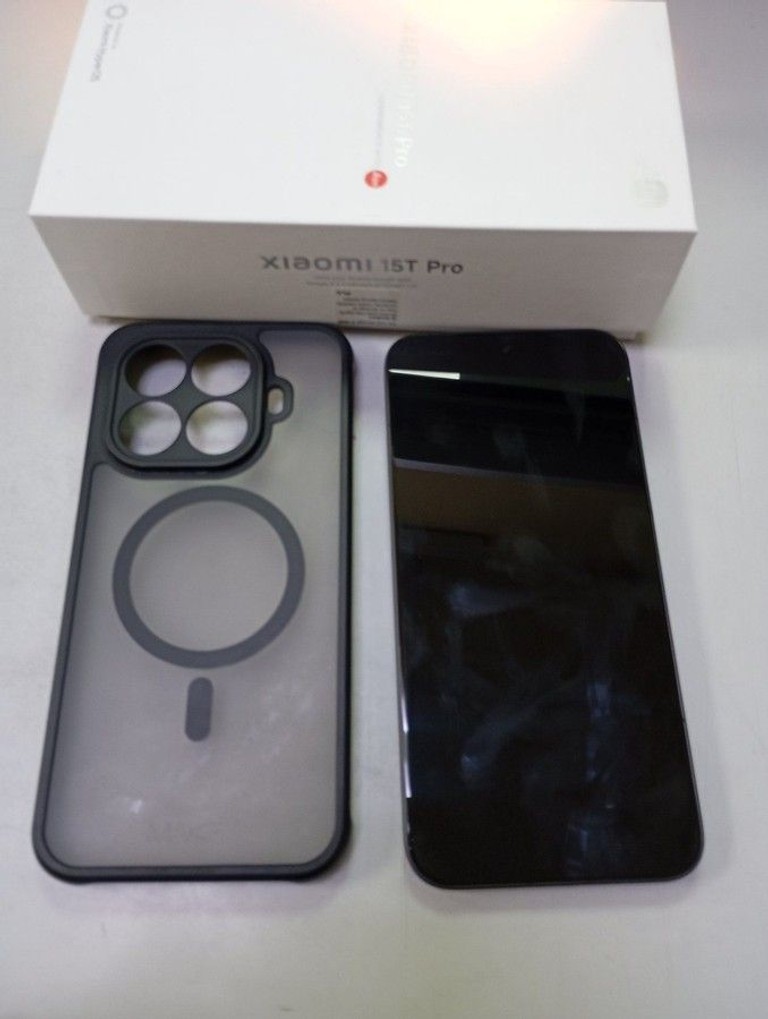 Купити Xiaomi 15T Pro 12/256GB Titan Gray Б/У