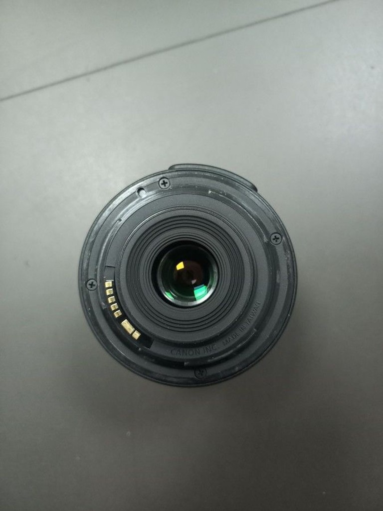 Оголошення Canon ef-s 18-55mm f/3,5-5,6 is ii Б/У