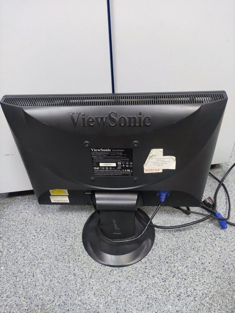 Дешево Viewsonic va1903a з ломбарду