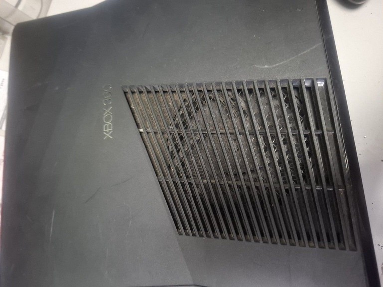 Дешиво Microsoft xbox360 e 250gb с ломбарда