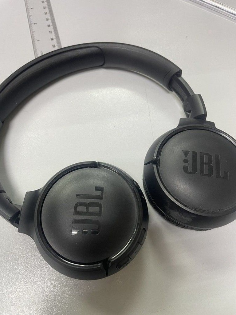 Дешиво Jbl tune 510bt с ломбарда