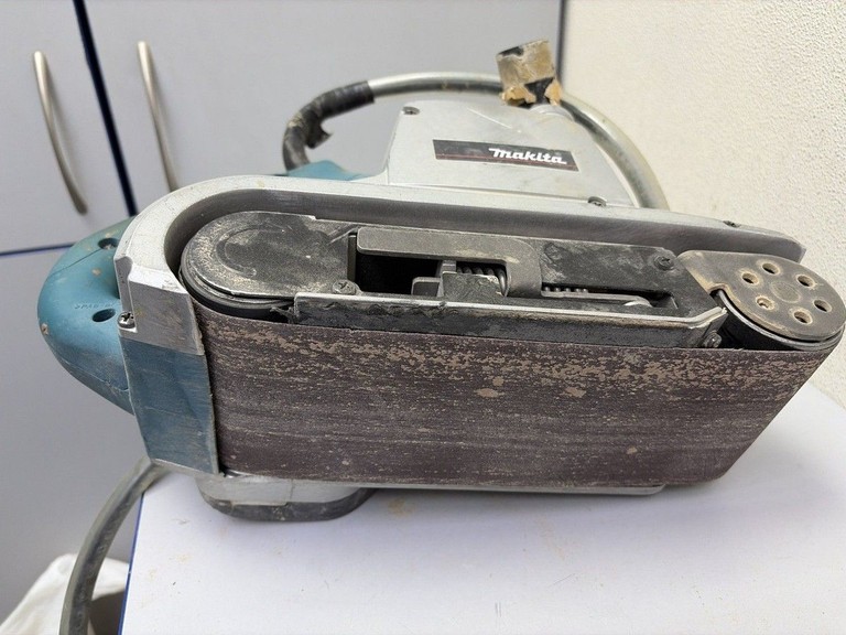 Розпродаж Makita 9403, продавець Техноскарб