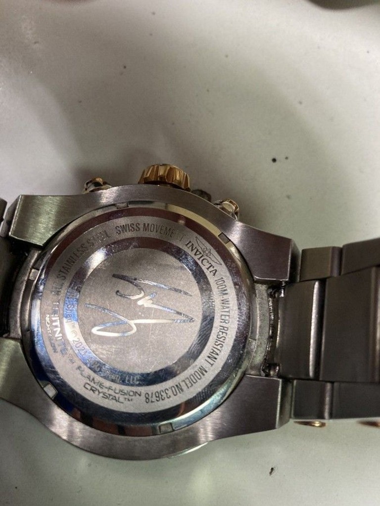 Купить Invicta shaq 33678 Б/У