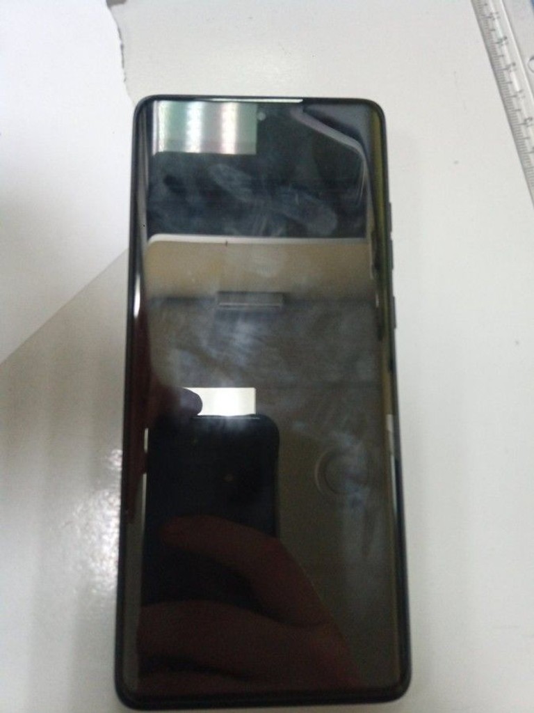 Купити Motorola Moto Edge 60 12/256GB Gibraltar Sea (PB7H0031) Б/У