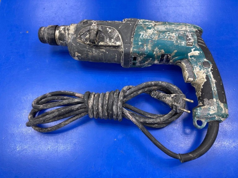 Купити Makita HR2470 Б/У