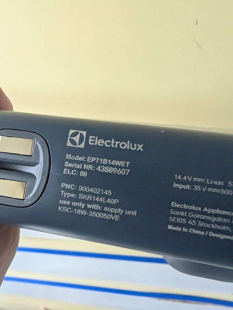 Розпродаж Electrolux EP71B14WET, продавець Техноскарб