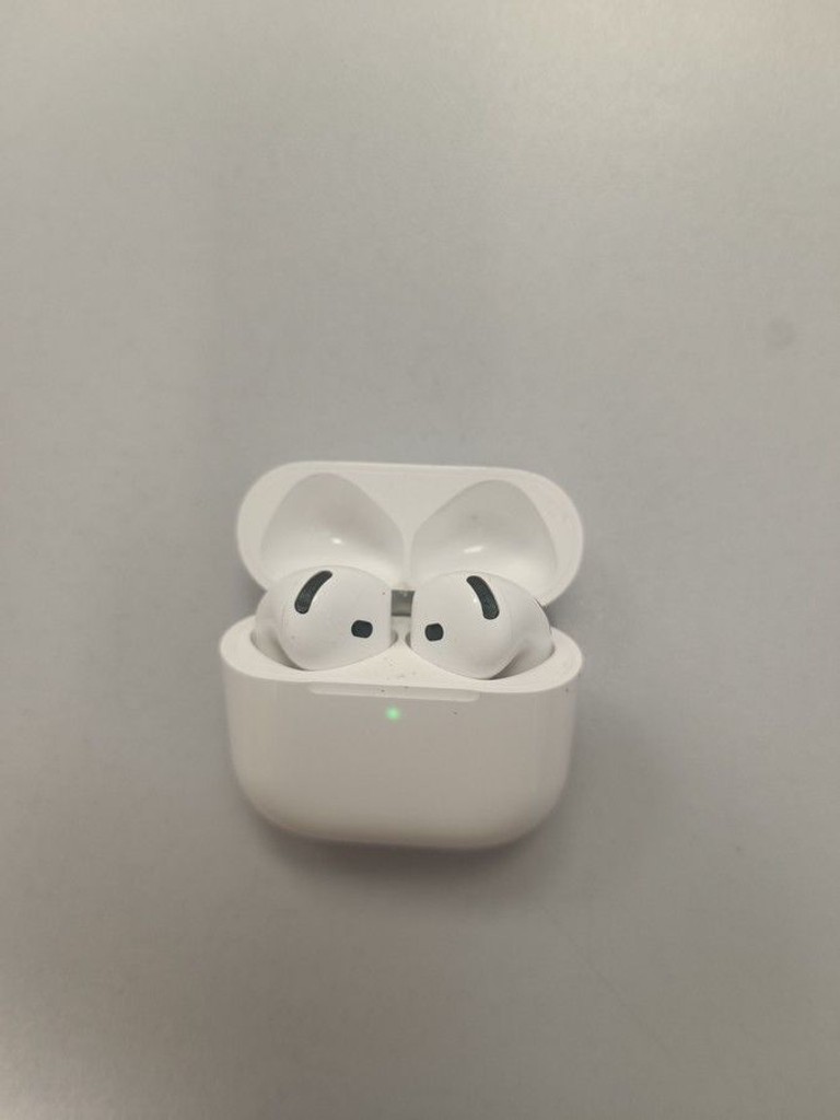 Купити Apple airpods 4 with active noise cancellation Б/У