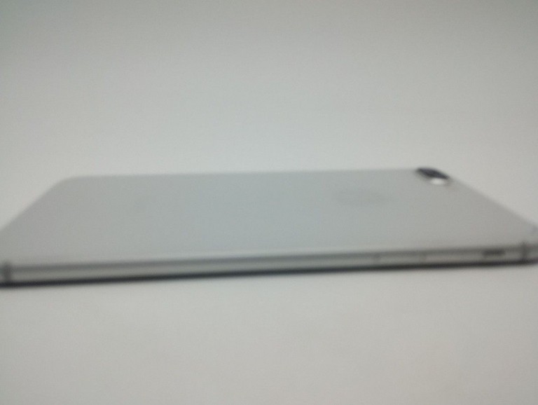 Apple iphone 8 plus 64gb Код:01-201137836. Зображення 6