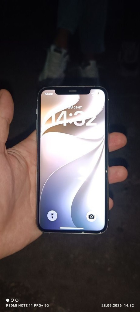 Дешиво Apple iPhone 11 Pro Max 256GB Silver (MWH52) с ломбарда