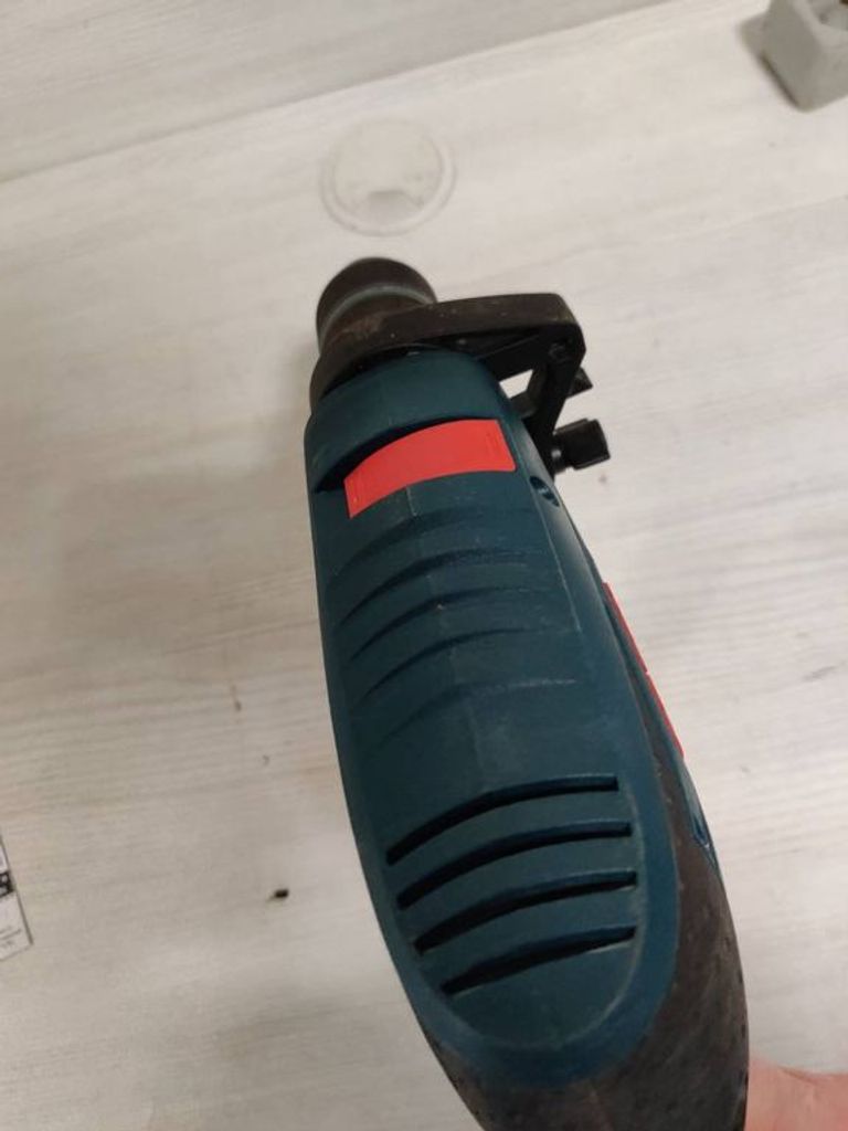 Дешево Bosch gsb 1600 re з ломбарду