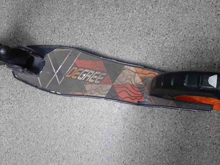 Дешиво Explore DEGREE 230 коричневый с ломбарда