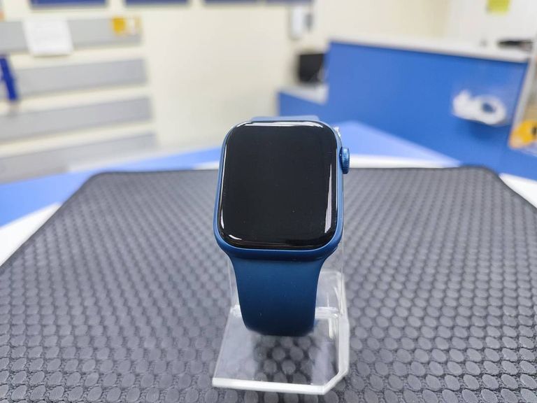 Apple watch series 7 gps 41mm aluminum case with sport