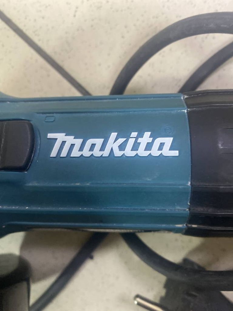 Makita GA5030