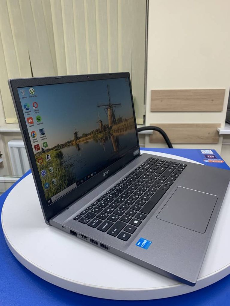 Дешево Acer екр. 15,6/ core i3-1215u 1.20ghz/ ram16gb/ ssd512/video intel uhd graphics з ломбарду
