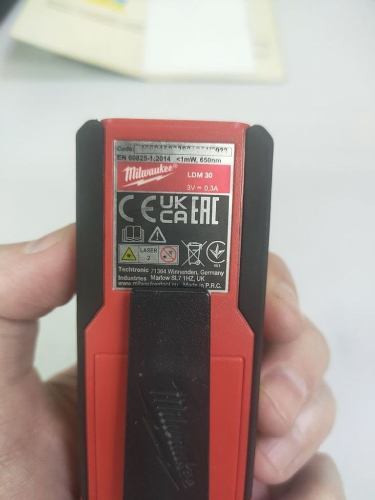 Дешево Milwaukee ldm 30 з ломбарду