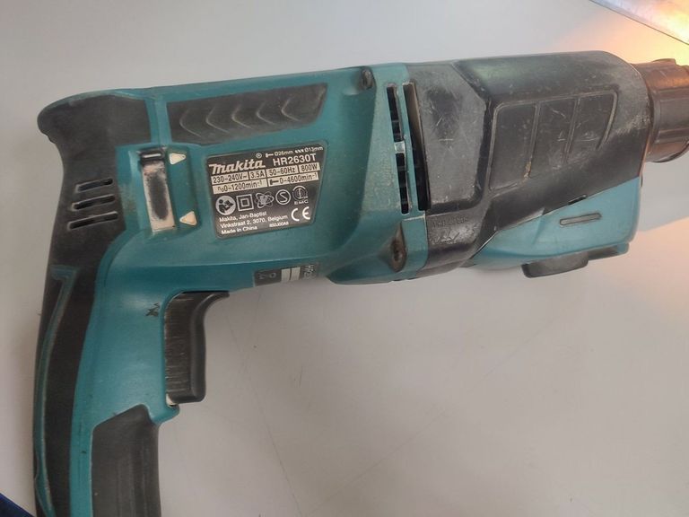 Оголошення Makita HR2630T Б/У