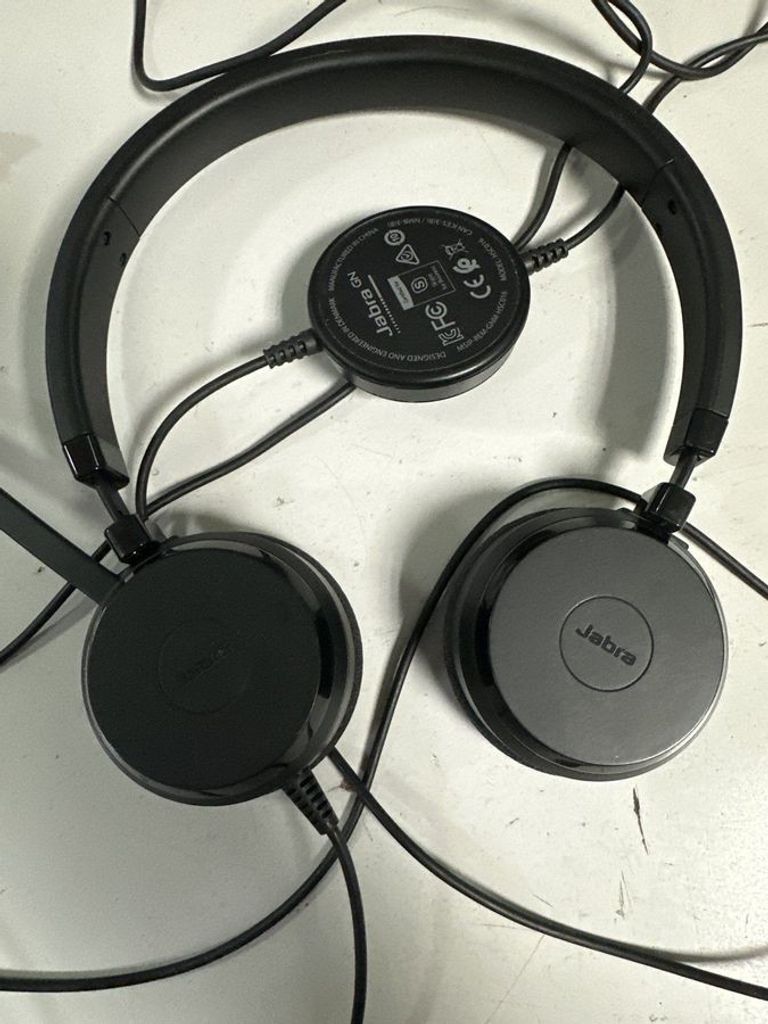 Купити Jabra JABRA Evolve 20 UC Stereo Leather (4999-829-289L) Б/У