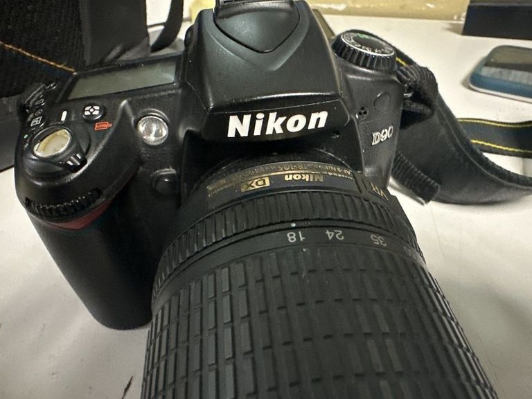 Объявление Nikon d90/ af-s dx nikor 18-105mm1:3.5-5.6g ed vr Б/У