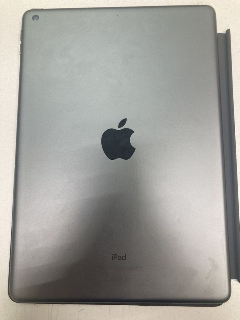 Дешево Apple ipad 7 wifi 32gb з ломбарду