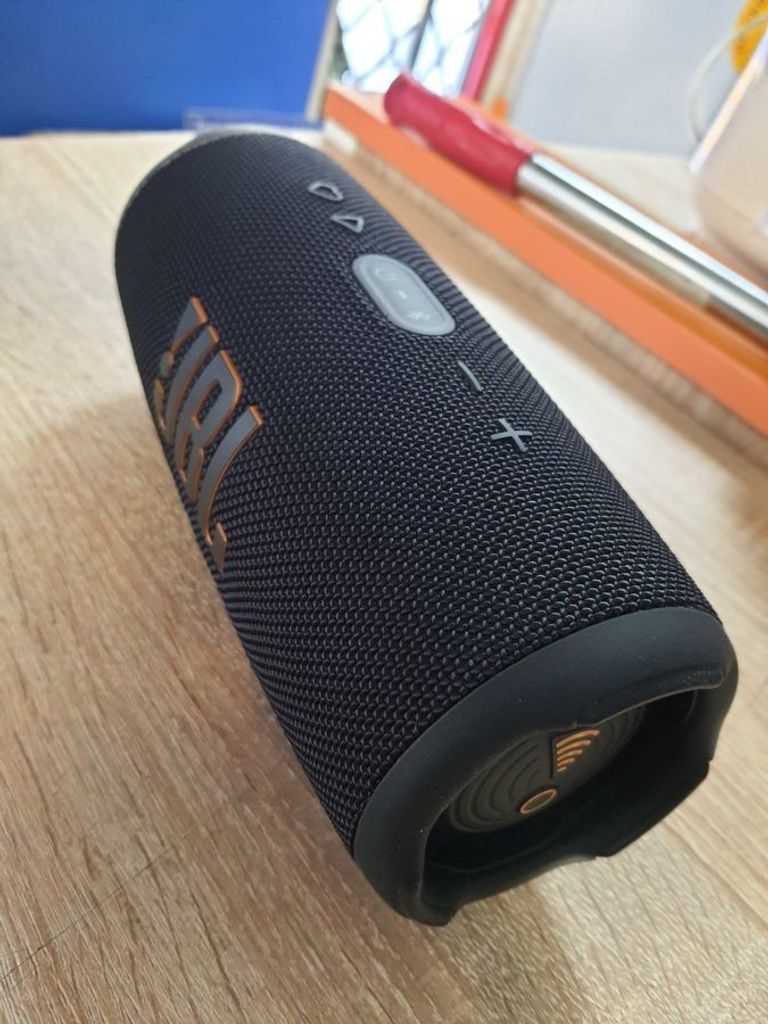 Оголошення Jbl charge 5 wi-fi Б/У