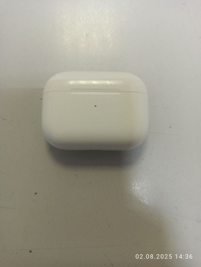 Купити Apple airpods pro 2nd generation with magsafe charging case usb-c Б/У