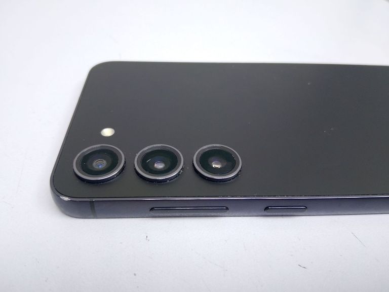 Samsung galaxy s23 8/256gb Код:01-200632474. Зображення 6