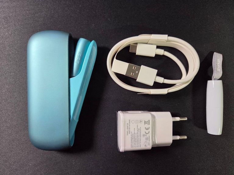 Купити Б.У. Пристрій IQOS originals 3 duo Берюза +комплект Б/У