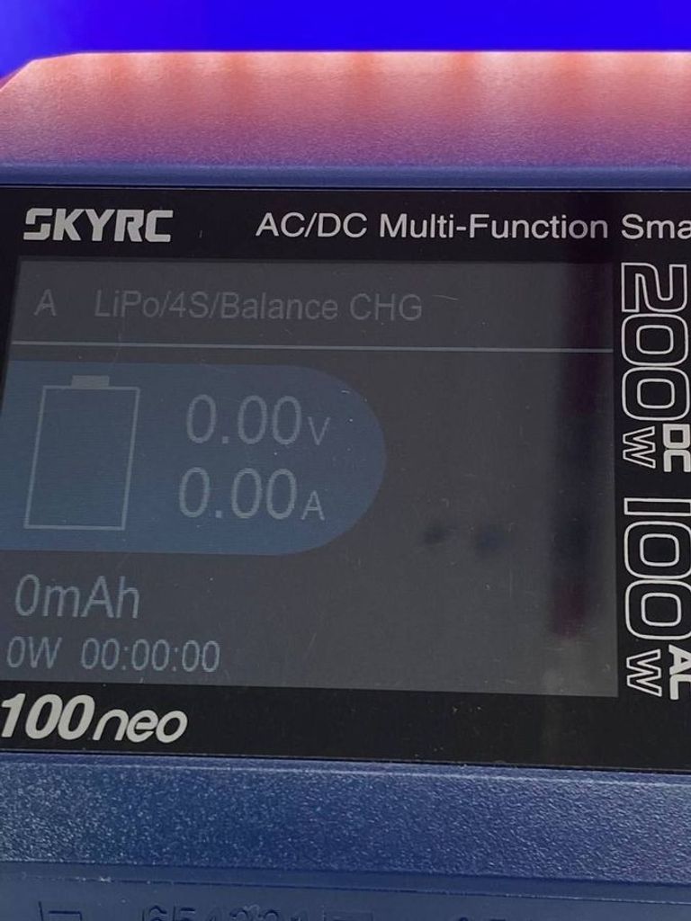 Skyrc d100 neo Код:01-200748553. Изображение 14