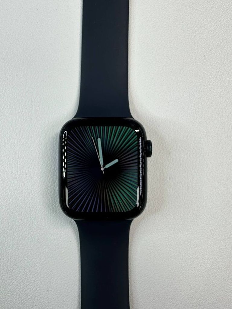 Объявление Apple watch se 2 gps 44mm aluminum case with sport Б/У